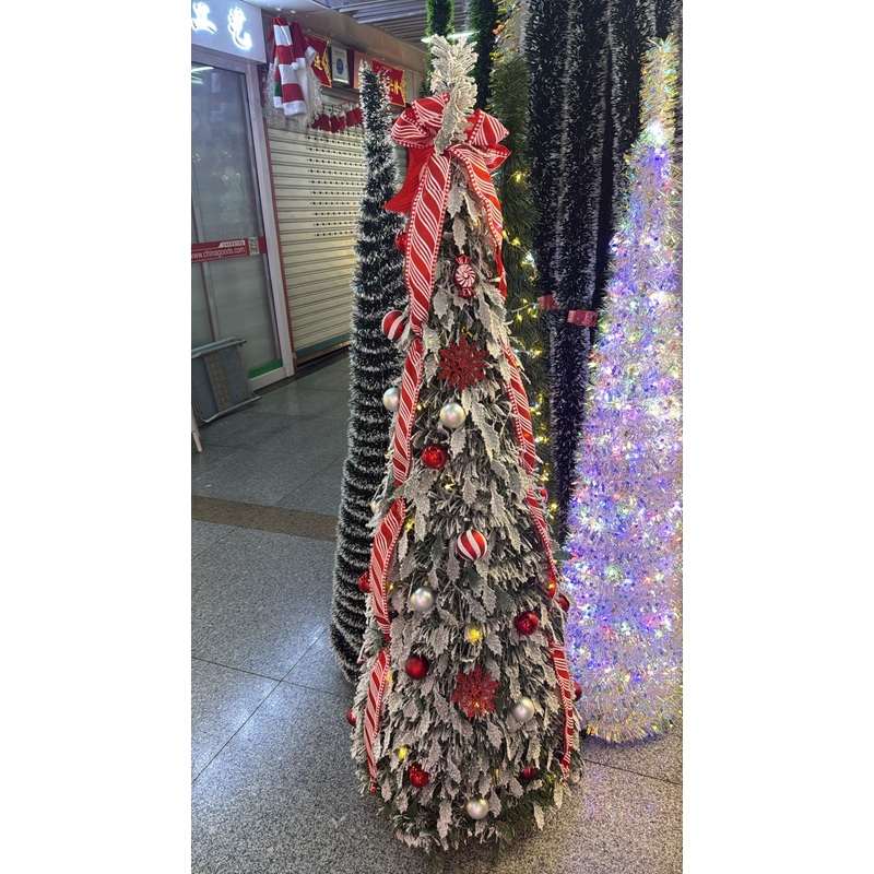 1.5 mtr frosted Xmas tree with decor