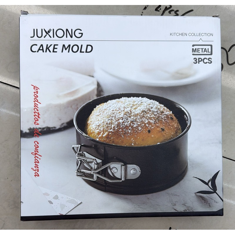 3 pcs inside metallic Cake moulds