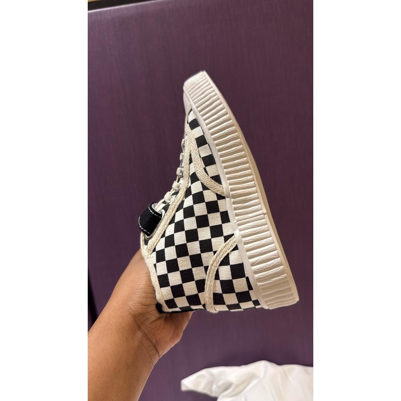 Quality High Cut Sneaker|36