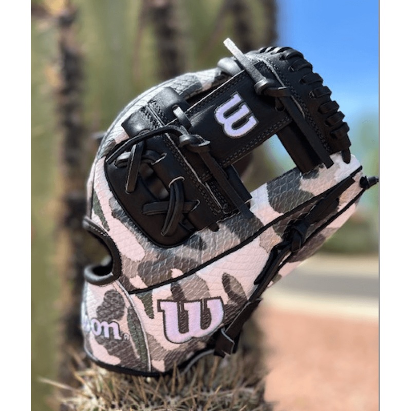Wilson 1786 Camo KG 11.5 Infield Baseball Glove